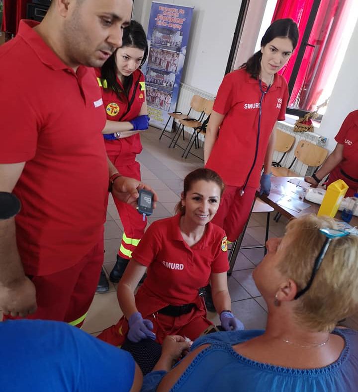 Video - Caravana Sănătății! Voluntarii ISU Argeș - în sprijinul comunității 