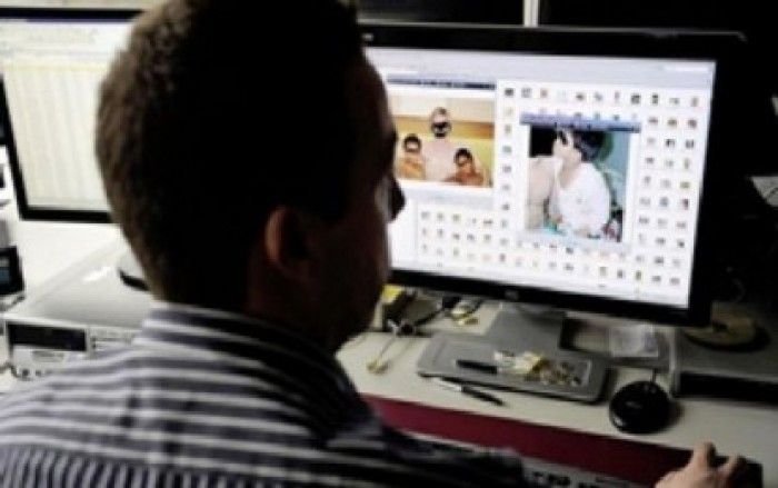 Copii vânduţi pentru sex, în Germania! Proxenetul alegea fetiţele din filmări