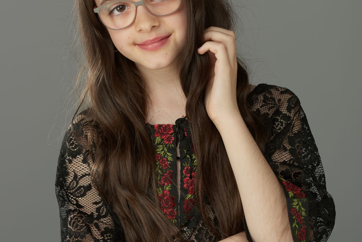 Două fetițe din Pitești, participante la un concurs de talente la Hollywood