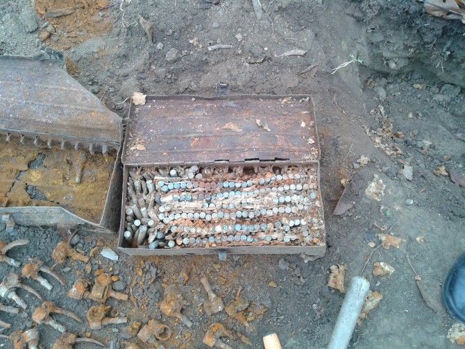 A descoperit o ladă cu muniţie într-o grădină din Piteşti