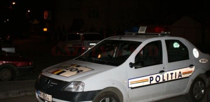 Conducea o maşină furată, fără permis şi beat!