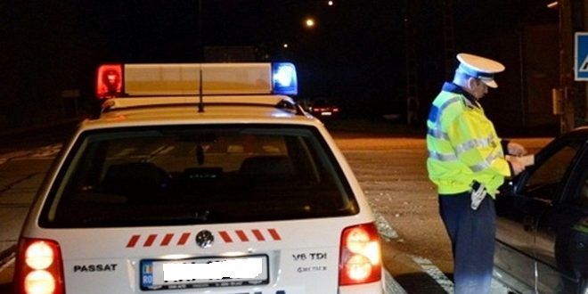 De la audieri  s-a dus şi a furat altă maşină, ca să ajungă acasă!