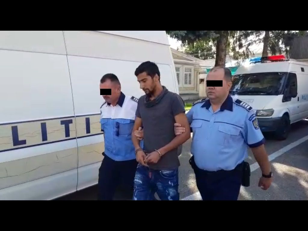 Bărbatul acuzat că a omorât o fetiță de 2 ani a primit 30 de zile de arest