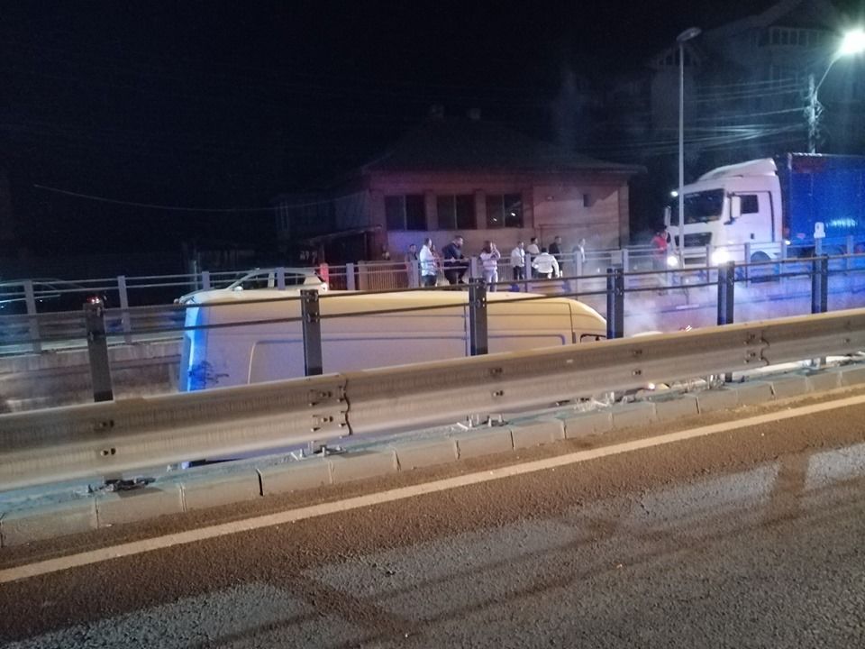 Grav accident rutier în Pasajul Bascov. Tânăr trimis în comă la București