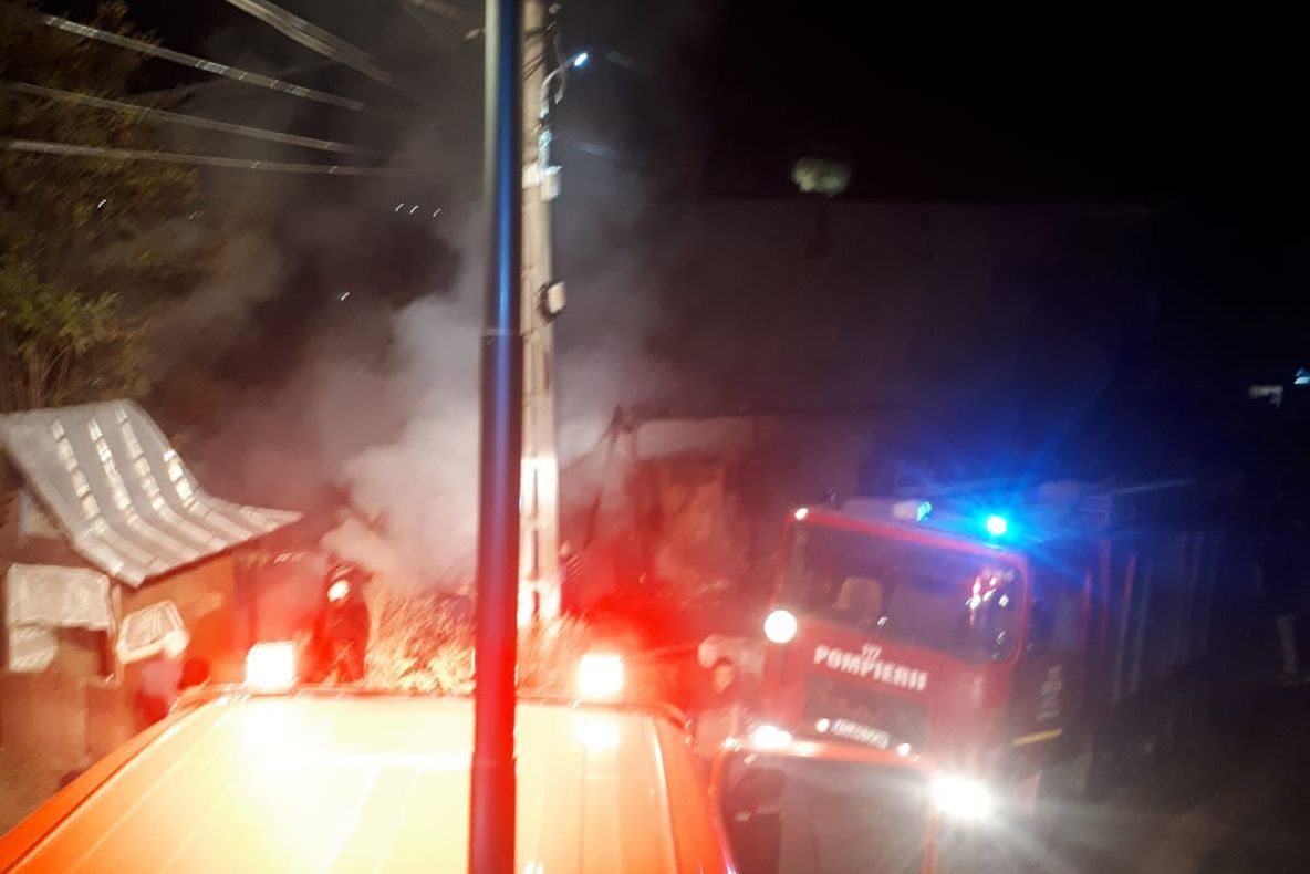 Incendiu provocat intenționat la o gospodărie din comuna Corbi!