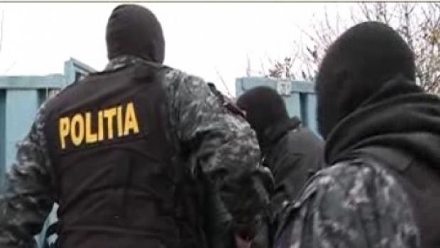 Nouă percheziţii în Argeş, la suspecţi de furturi şi tâlhării!
