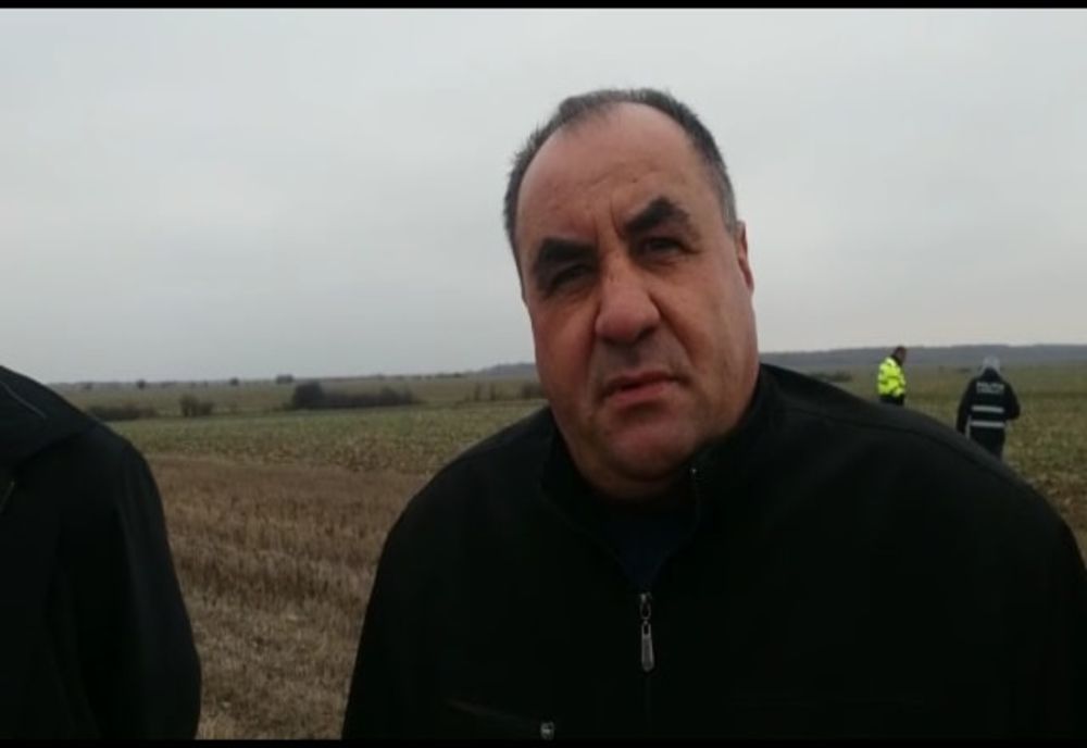 Primarul comunei Teiu, amenințat de bărbatul împușcat