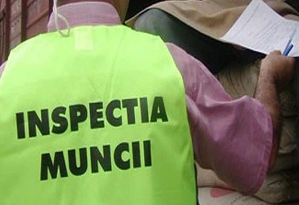 Inspectorii ITM Argeş au descoperit 20 de persoane care munceau la negru