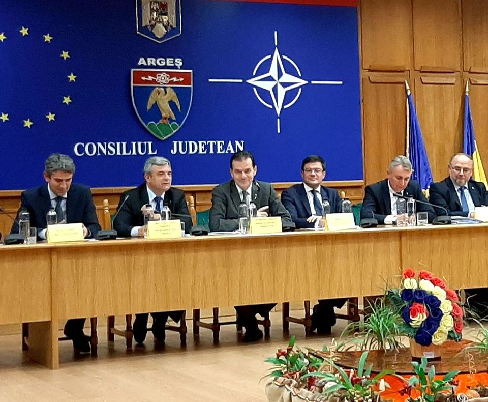 Premierul Orban a anunţat că după alegeri va schimba prefecţii