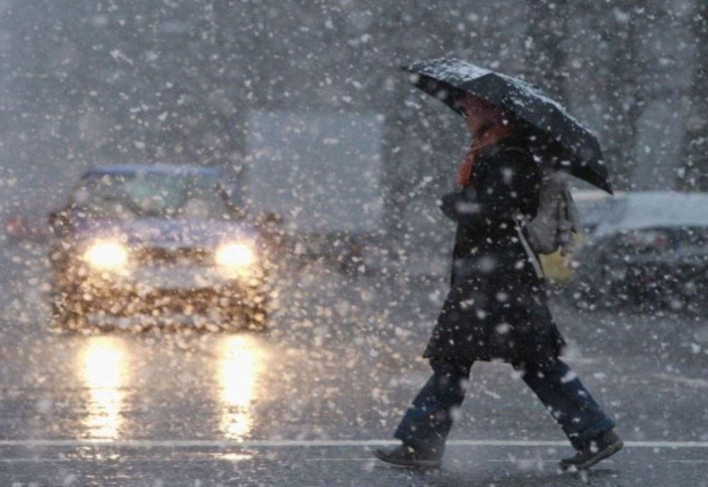Vremea se schimbă radical: alertă meteo de ploi și ninsori