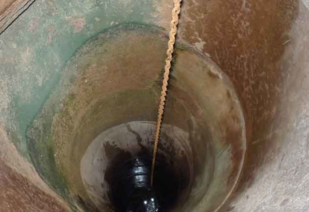 S-a aruncat în fântână în Ajunul Bobotezei