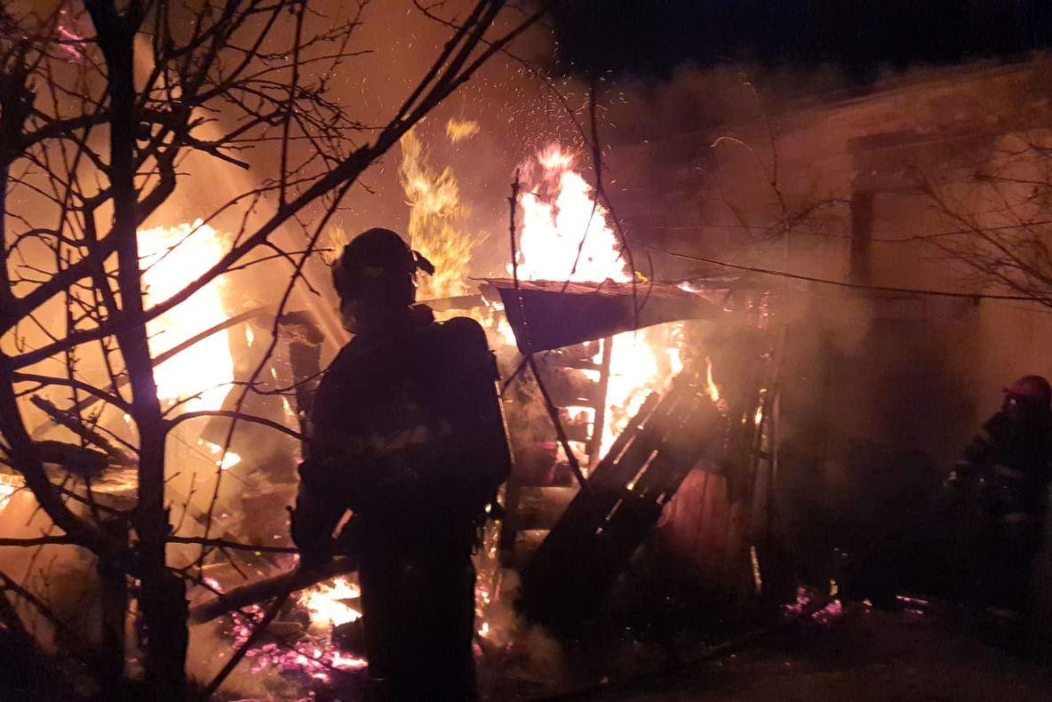 Video-Incendiu la o vilă din Ștefănești!