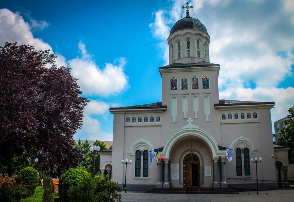 Reguli de Paște: angajații MAI vor aduce lumina credincioșilor