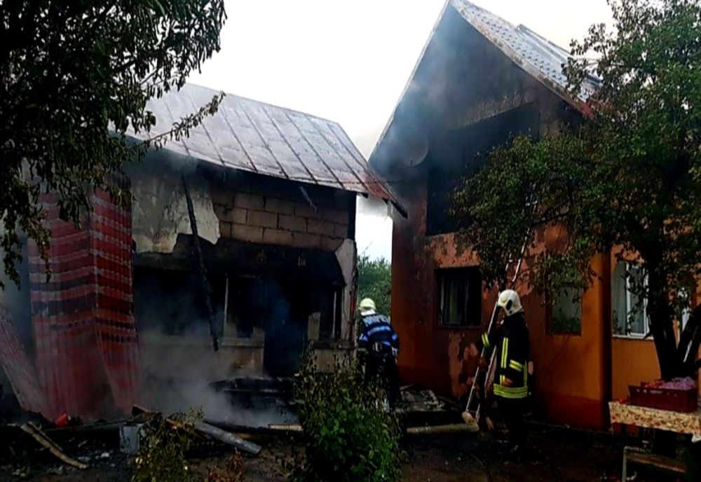 Unghieni și Suseni, afectate de incendii