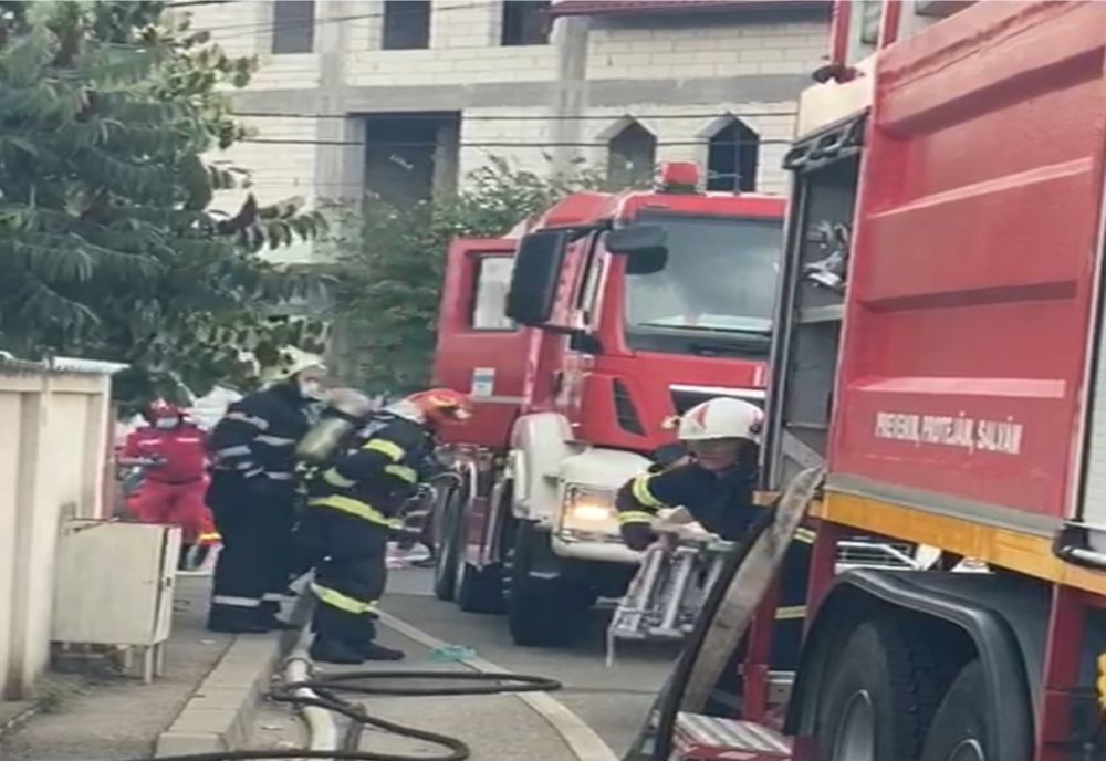 Locuință în flăcări lângă Pitești