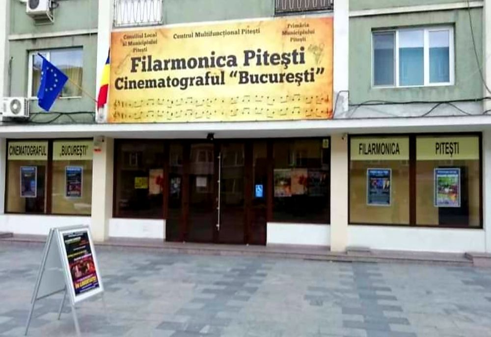 Din nou la film, în Pitești