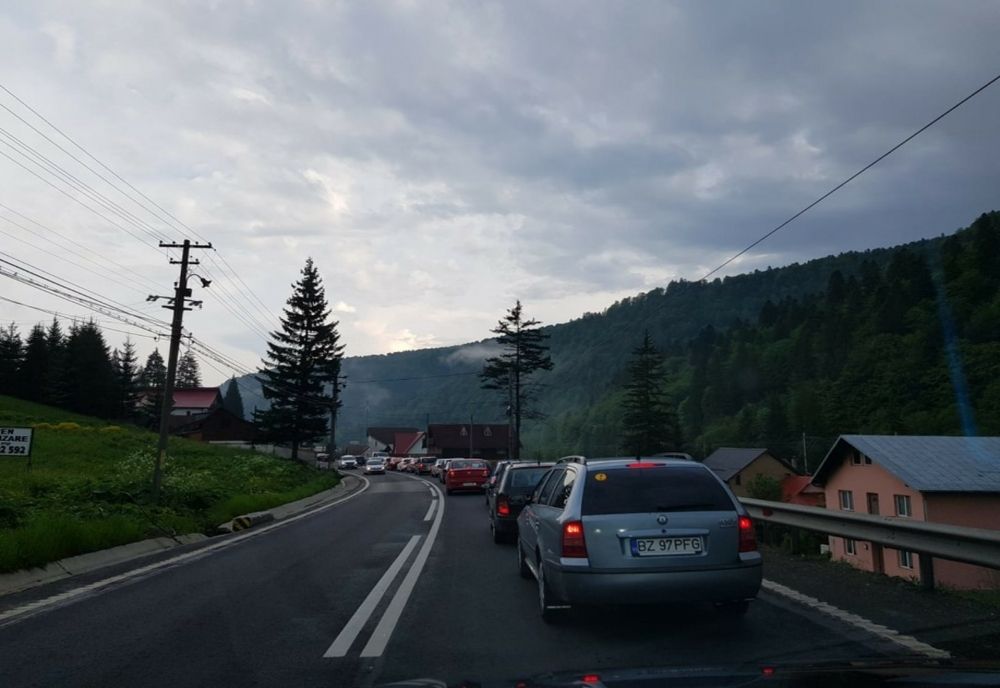 Cum se circulă la această oră. Trafic îngreunat de lucrări