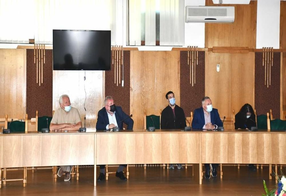 Au fost prezentate proiectele “Variantei de ocolire Pitești Vest” și a drumului expres Piteşti - Mioveni, în Argeș