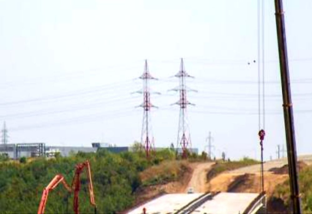 Continuă lucrările pe tronsonul Balş-Slatina al Drumului Expres Craiova- Pitești