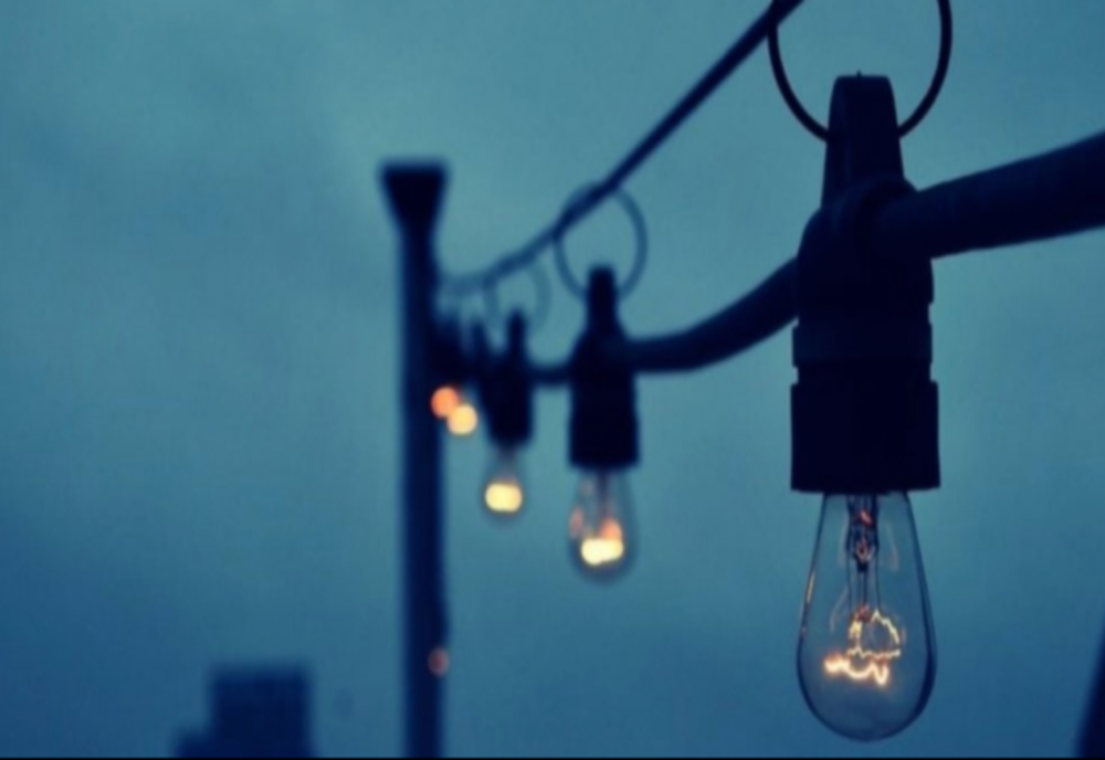 Amenzi pentru distribuitorii de energie și gaze. Nu efectuează citirile contoarelor la termenele legale şi astfel facturile au valori foarte mari, s- au plâns cetățenii