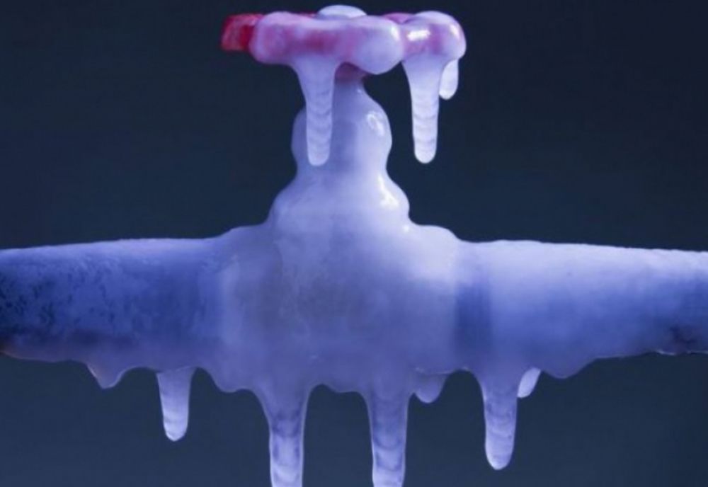 Furt de apă. Sigilii rupte, apometre blocate