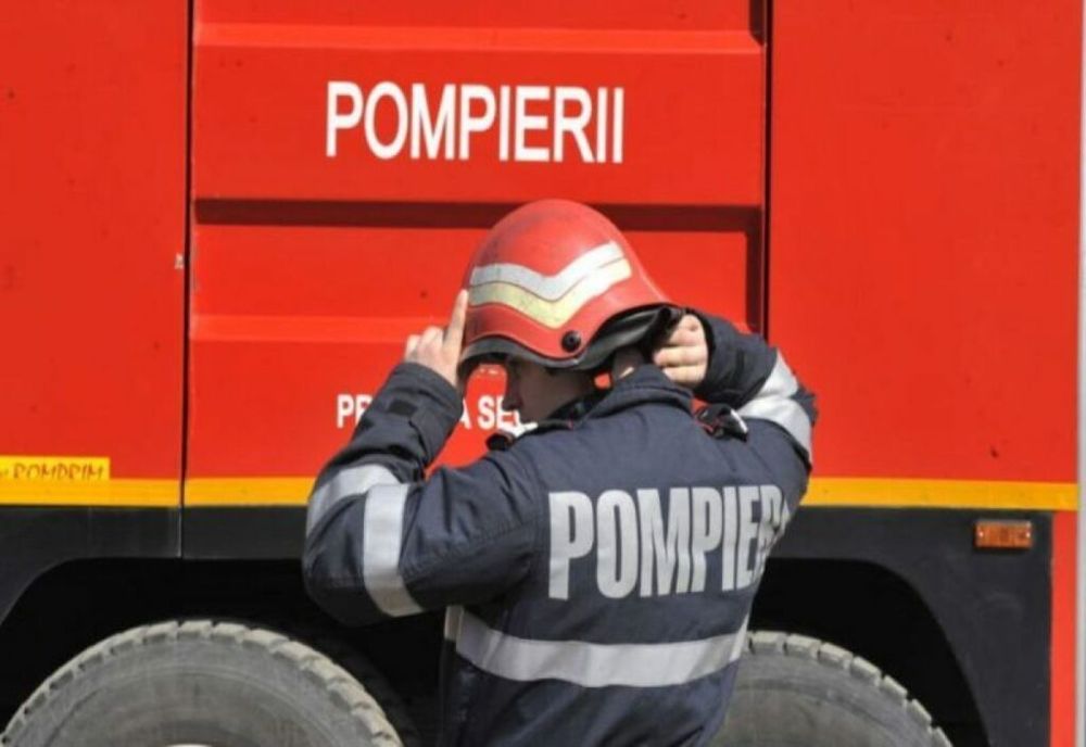 Incendiu la o librărie din Argeș