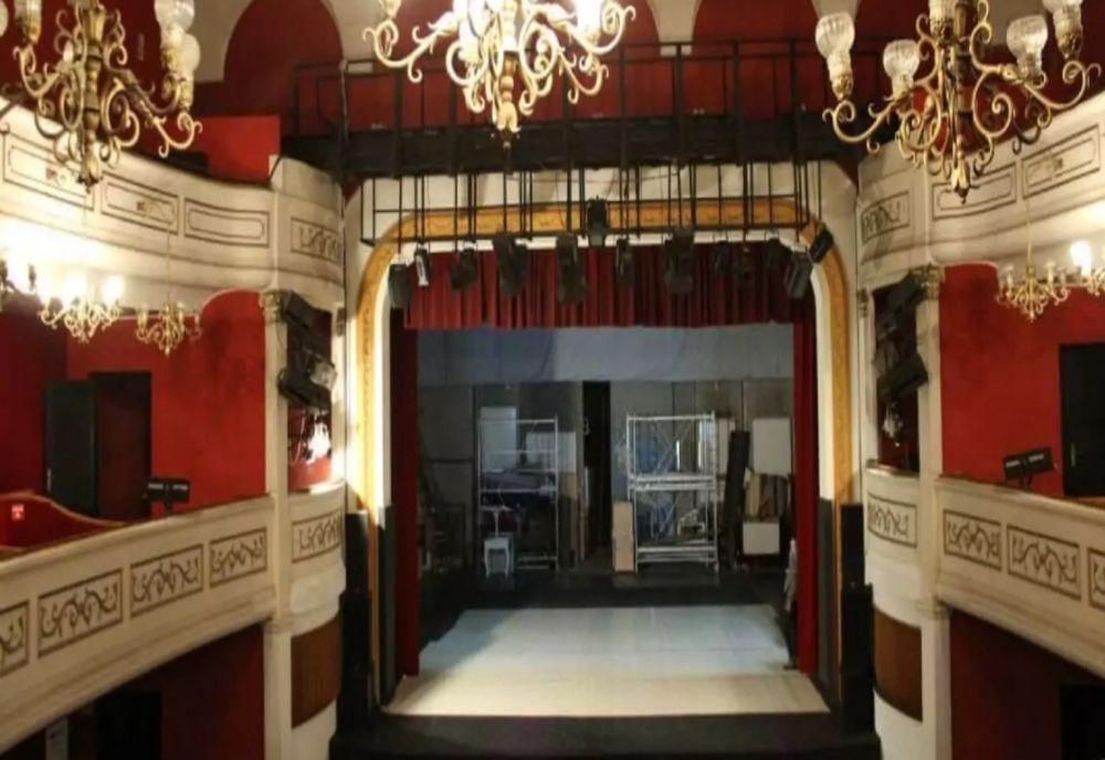 Noi directori la Teatrul Alexandru Davila din Pitești