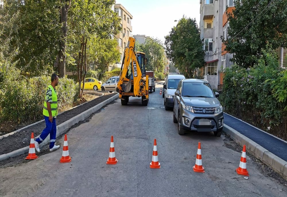 Proprietarii autoturismelor din zona Stadionul Mioveni sunt atenționați să parcheze în alte parcări