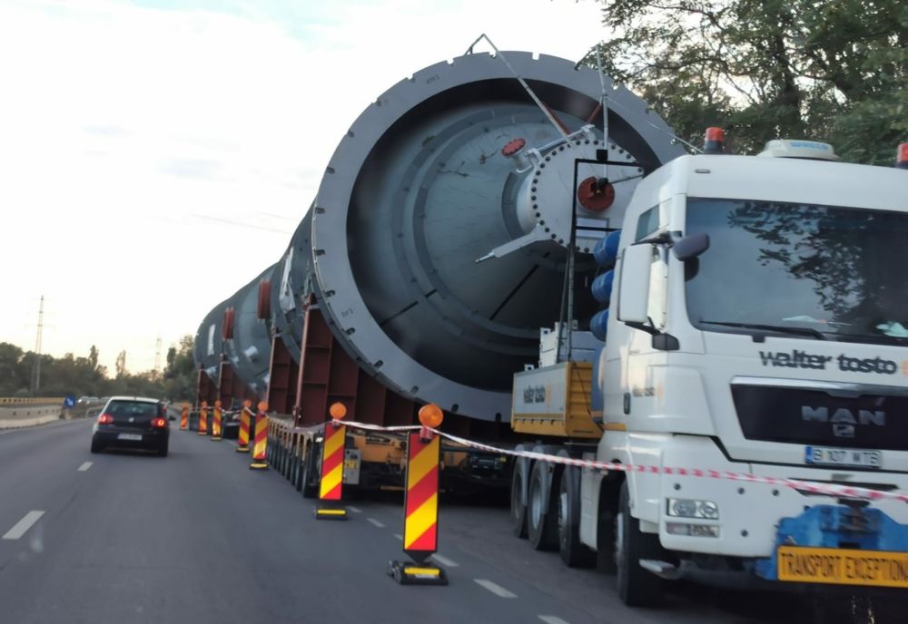 Restricții pentru un transport agabaritic, în mai multe zone din țară