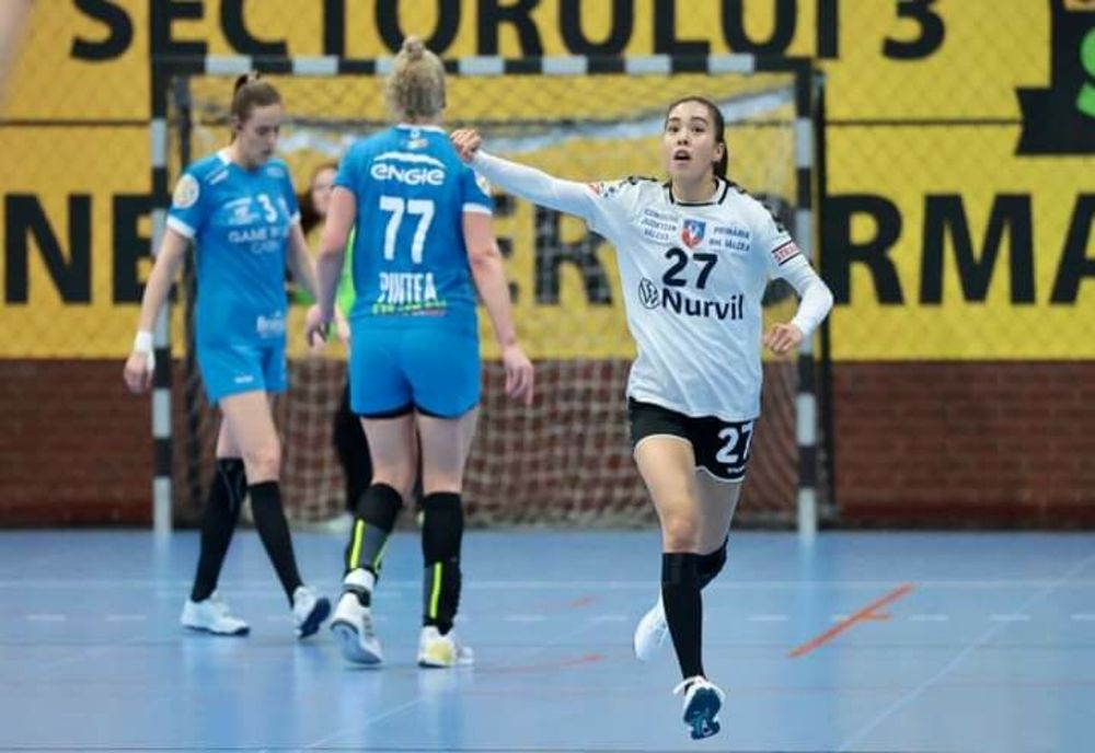 Liga Florilor. CSM Bucureşti  a câștigat meciul cu SCM Râmnicu Vâlcea