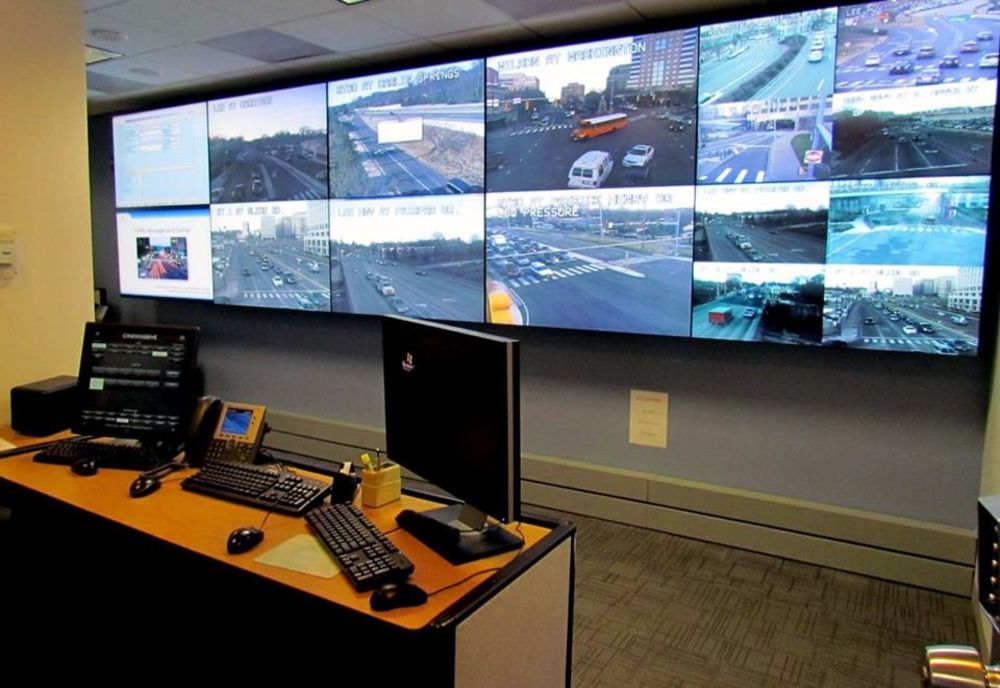 Traficul din Pitești va fi monitorizat direct de la sediul Poliției Locale