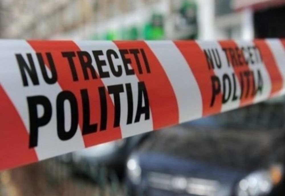 Accident înfiorător. O mamă și-a călcat cu mașina, din greșeală, fetița în vârstă de doar 8 ani