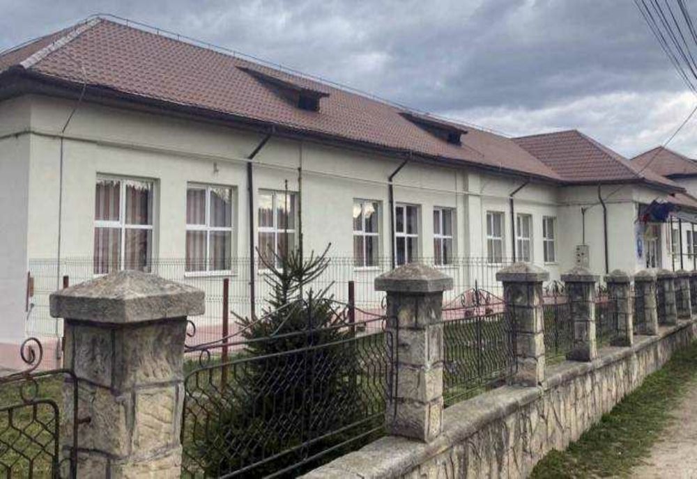 INTENSIFICAREA LUCRĂRILOR LA SALA DE SPORT DIN DÂRMĂNEȘTI