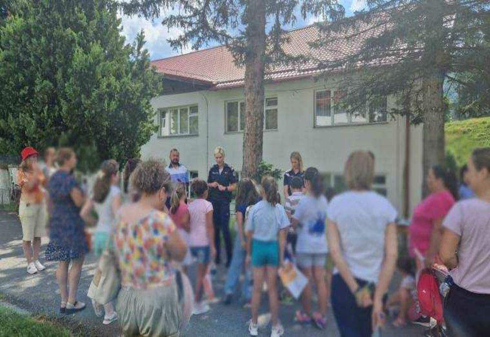 ACȚIUNI DE PREVENȚIE PENTRU O VACANȚĂ ÎN SIGURANȚĂ