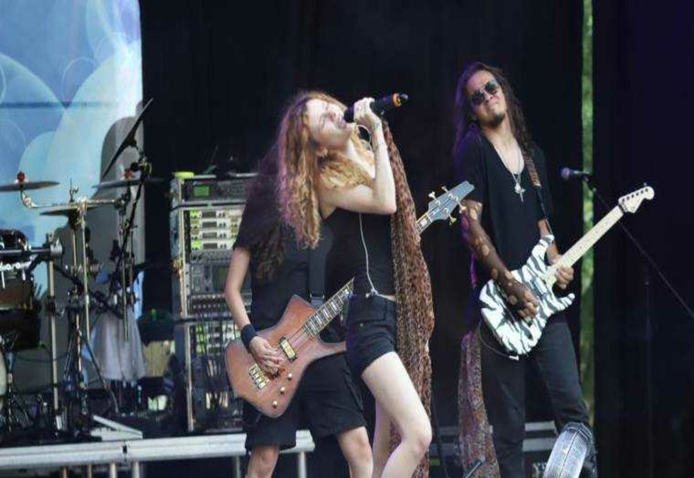 EXPERIENȚA NEUITATĂ A FESTIVALULUI REBELX - YOUNG ROCK FESTIVAL