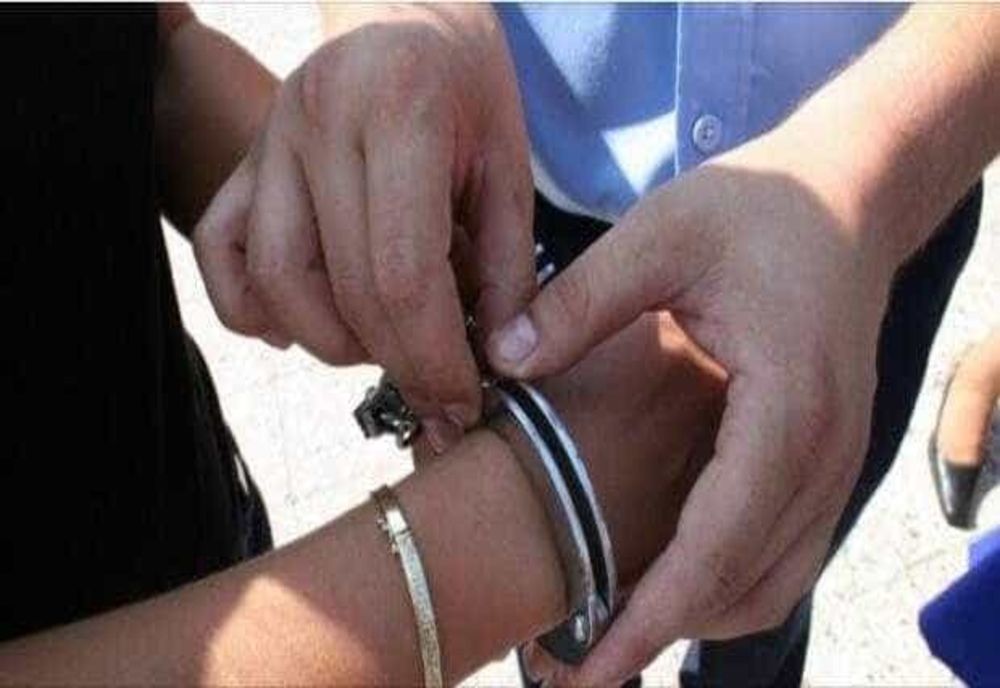 Reținut la Pitești pentru tâlhărie la ceas de seară