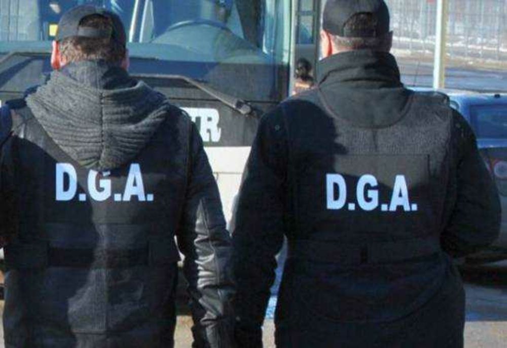 RECHIZITORIU EMIS PENTRU UN AGENT DE POLIȚIE DIN PRAHOVA