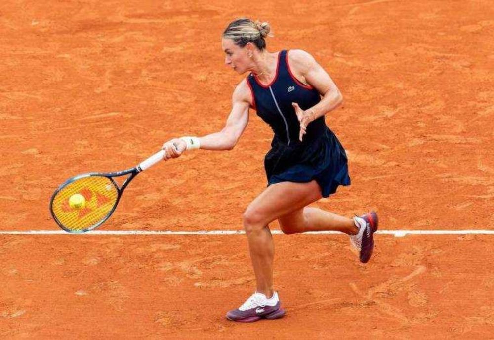 ANA BOGDAN S-A CALIFICAT PE TABLOUL PRINCIPAL LA TENNIS IN THE LAND