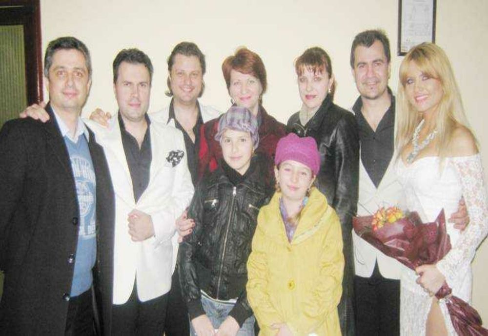 ANIVERSAREA UNIRII BASARABIEI CU ROMÂNIA LA PITEȘTI - UN SPECTACOL NEAȘTEPTAT