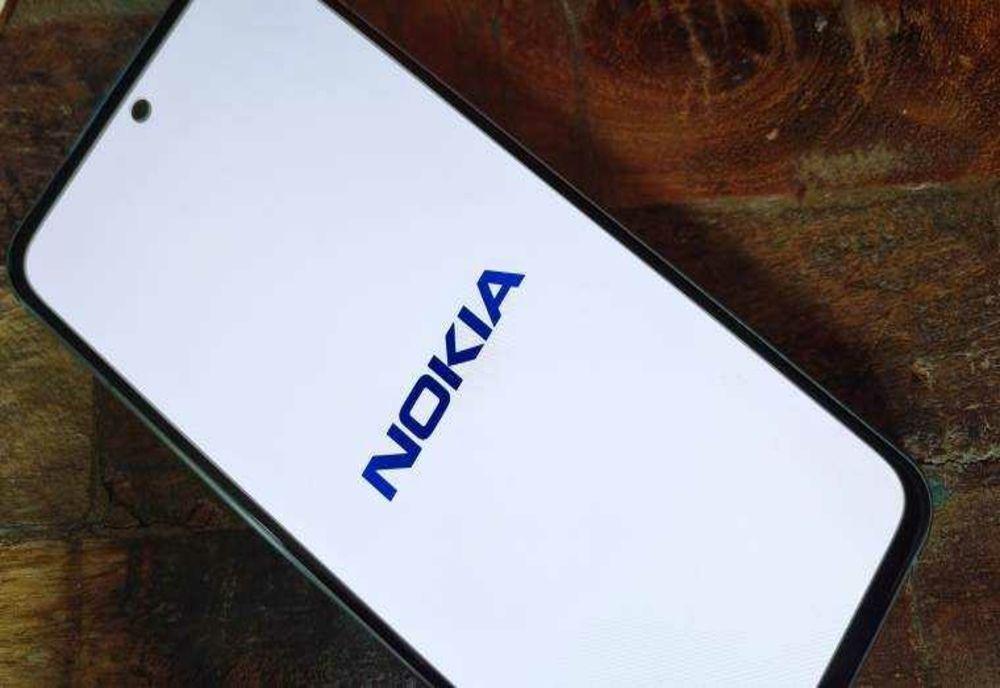 NOKIA LANSEAZĂ TELEFONUL BARBIE FĂRĂ ACCES LA INTERNET
