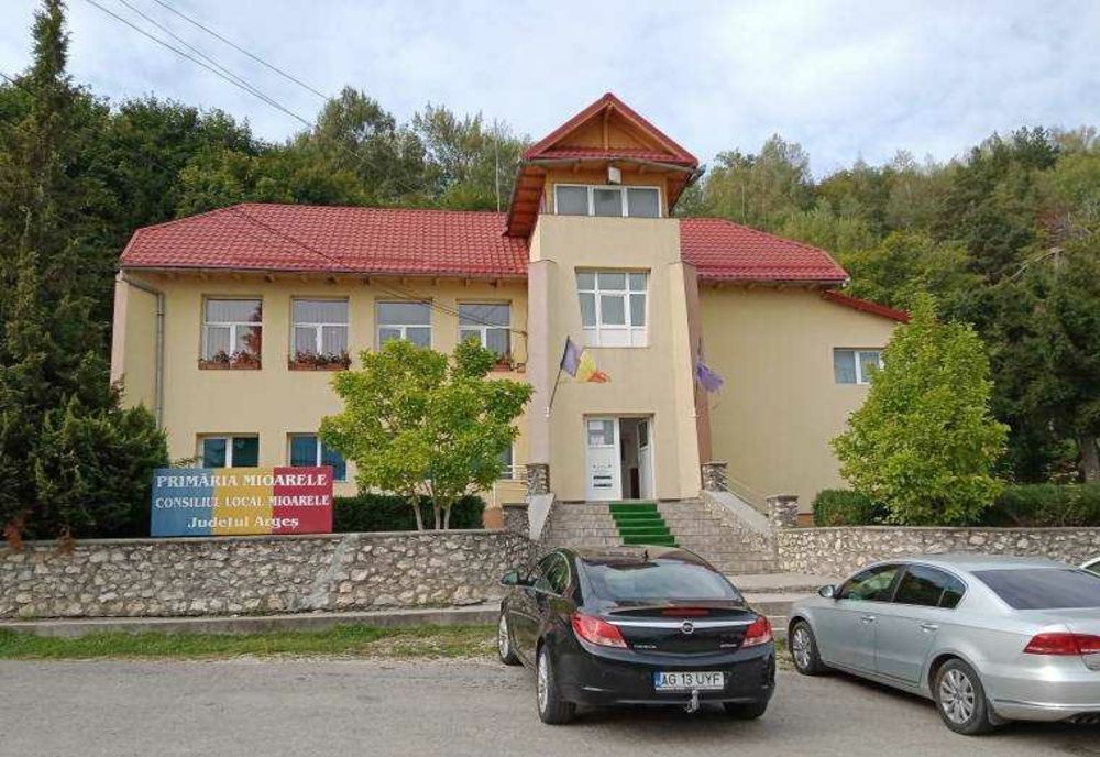 SECETA AFECTEAZĂ GRAV COMUNITATEA DIN MIOARELE