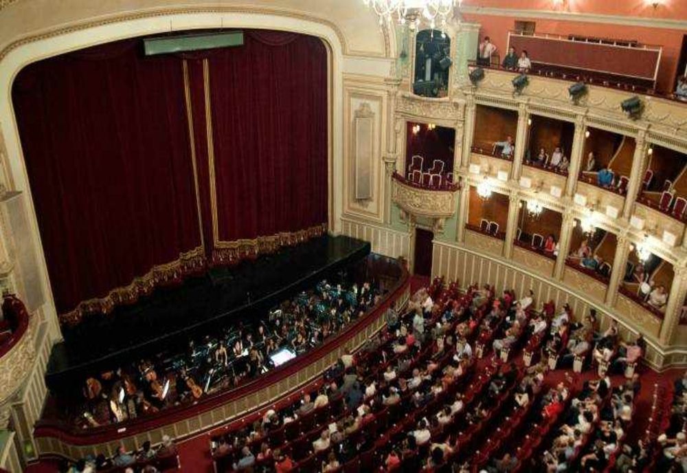 SCANDALUL DE LA OPERA NAȚIONALĂ DIN BUCUREȘTI