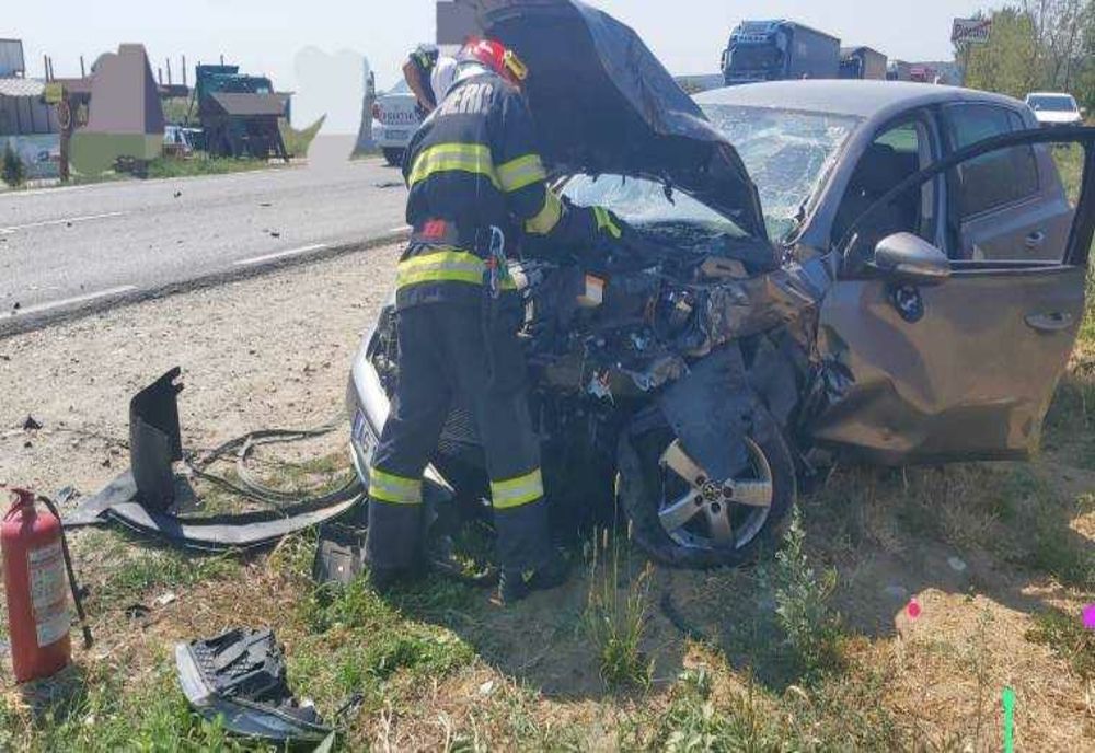 ACCIDENT RUTIER ÎN COMUNA DÂRMĂNEȘTI, ARGEȘ