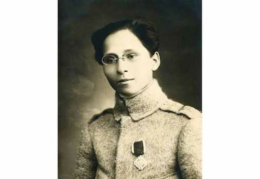 ECATERINA TEODOROIU - EROINA FĂRĂ PARIU A ROMÂNIEI