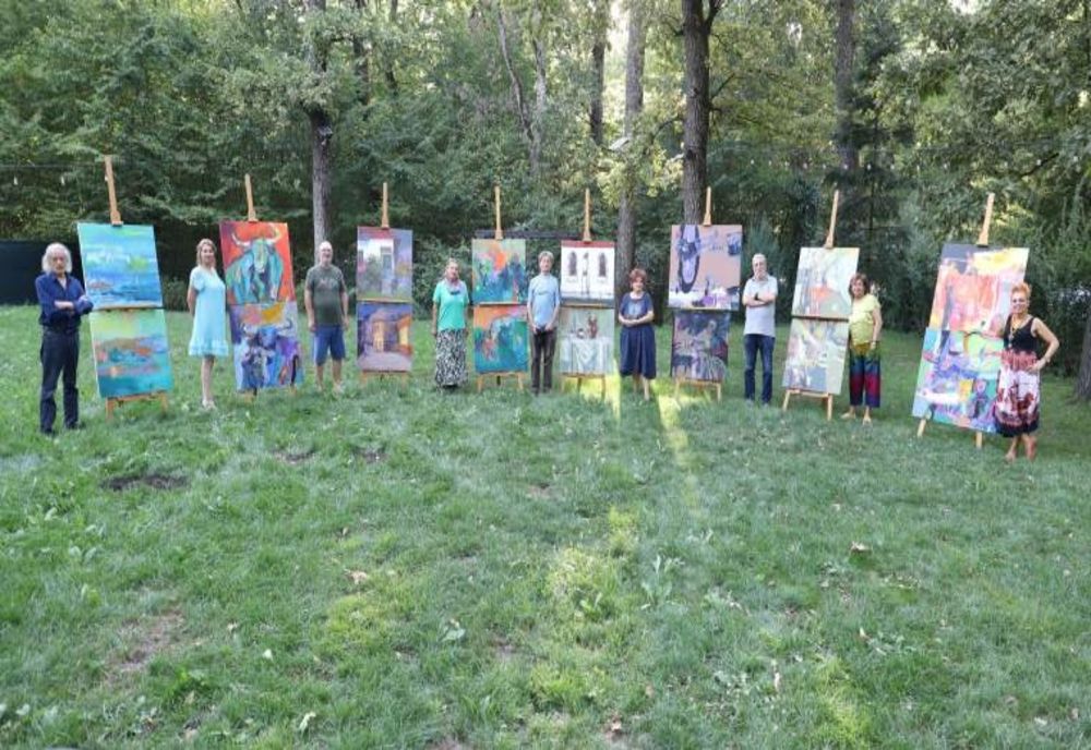 EXPOZIȚIA TABEREI NAȚIONALE DE CREAȚIE PLASTICĂ LA GALERIA DE ARTĂ METOPA