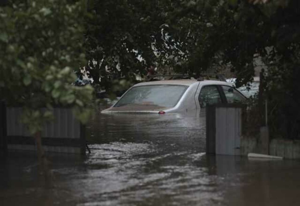 AVERTIZARE METEO: COD ROȘU ȘI CODURI PORTOCALII ȘI GALBENE ÎN TOATĂ ȚARA