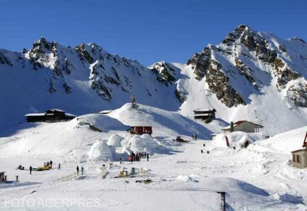 CICLONUL ASHLEY LOVEȘTE ROMÂNIA CU ZĂPEZI LA ALTITUDINI RIDICATE