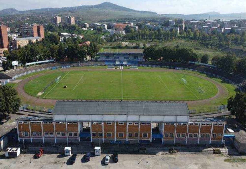 DECIZIE ISTORICĂ: NUMELE LEGENDEI CORVINULUI, SCHIMBAT PE STADIONUL DIN HUNEDOARA