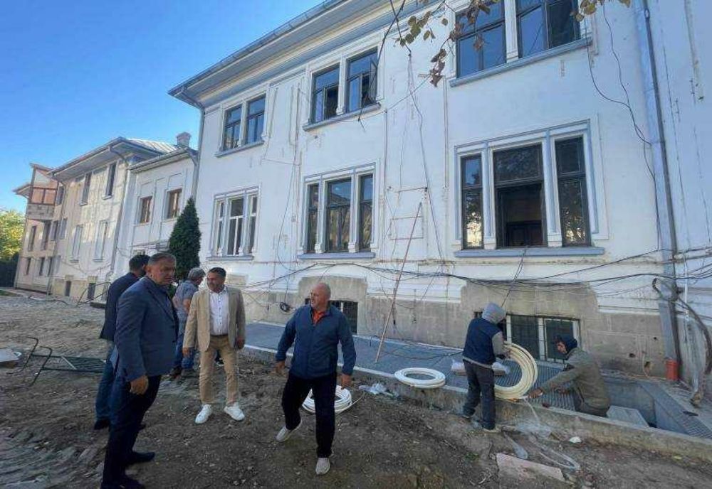 RENOVARE ENERGETICĂ LA PRIMĂRIA MUNICIPIULUI PITEȘTI