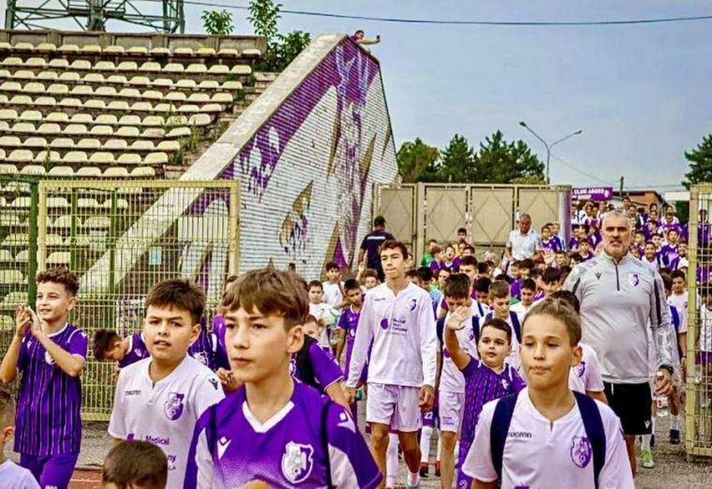 PROGRAMUL ECHIPILOR DE JUNIORI ALE FC ARGEȘULUI ÎN PERIOADA 21-22 SEPTEMBRIE 2024